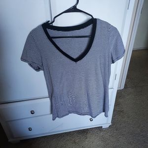 Black and white v neck t shirt